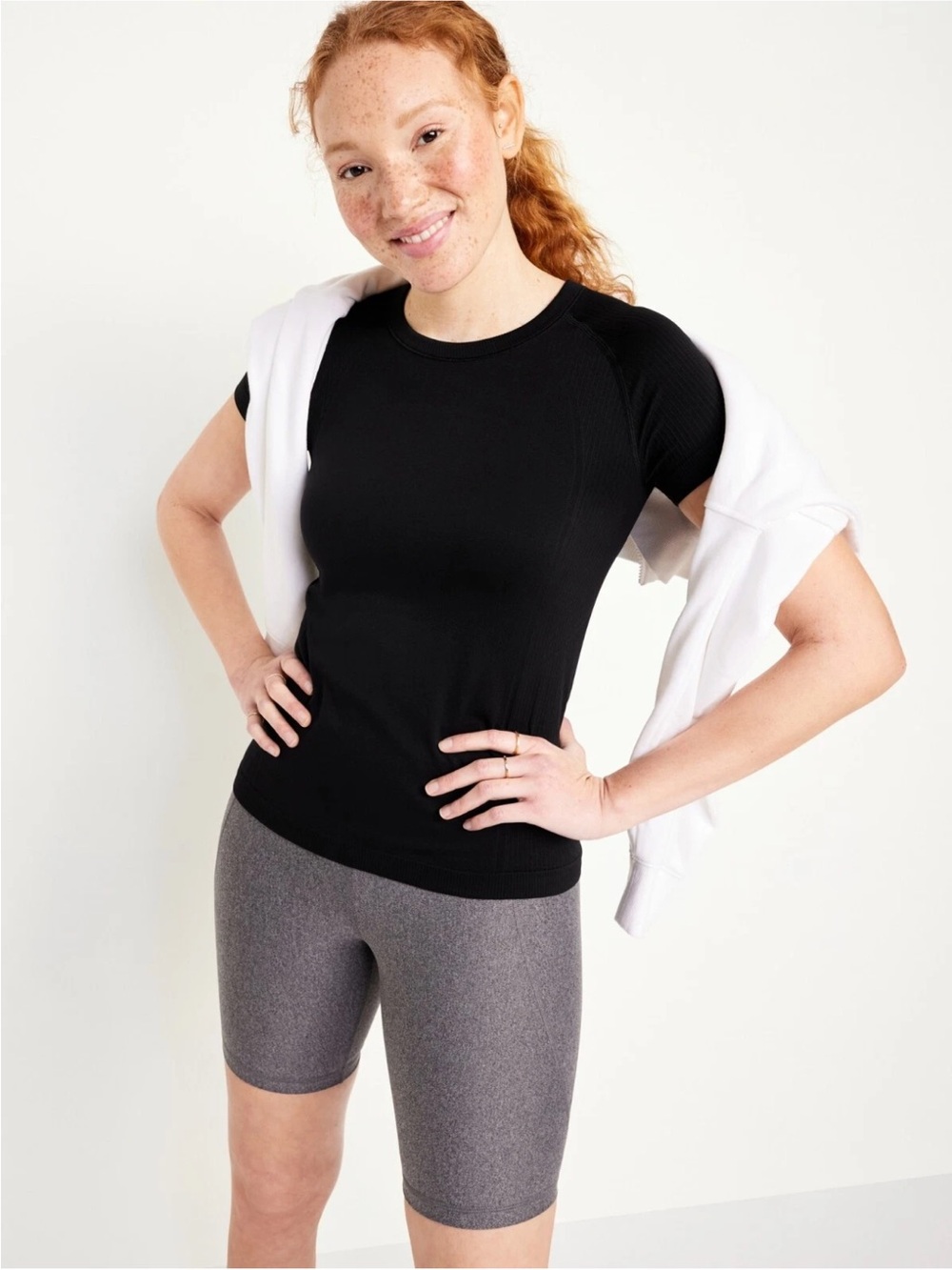 OLD NAVY Fitted Seamless Tee Black size med